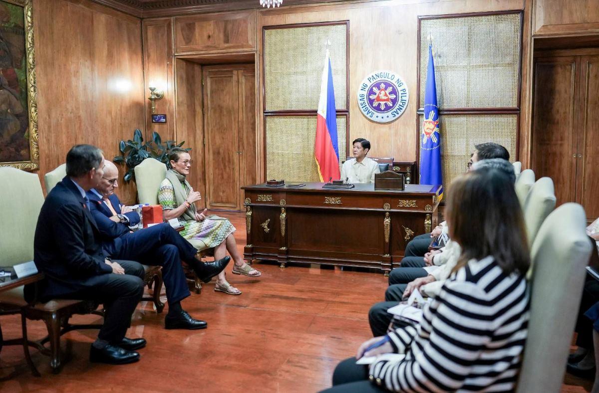 Marcos welcomes Coca-Cola's plan to invest $1 billion in PH