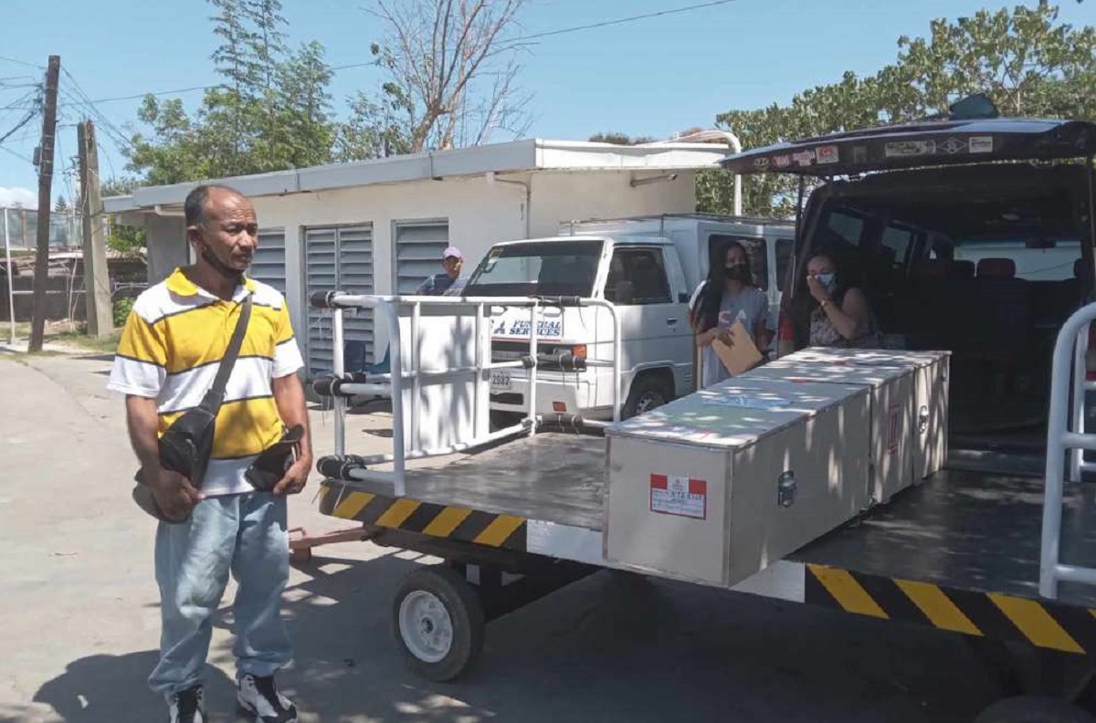 Remains of OFW in Kuwait arrive in Ilocos Norte