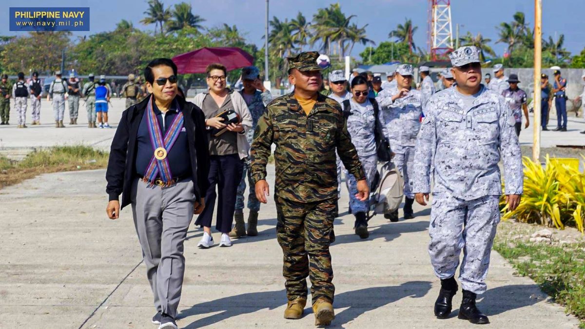 Navy leaders visit troops, inspect key installations in Palawan