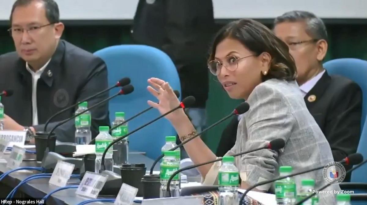 Is ‘collusion’ reason for high modern jeepney prices? Quimbo urges PCC probe