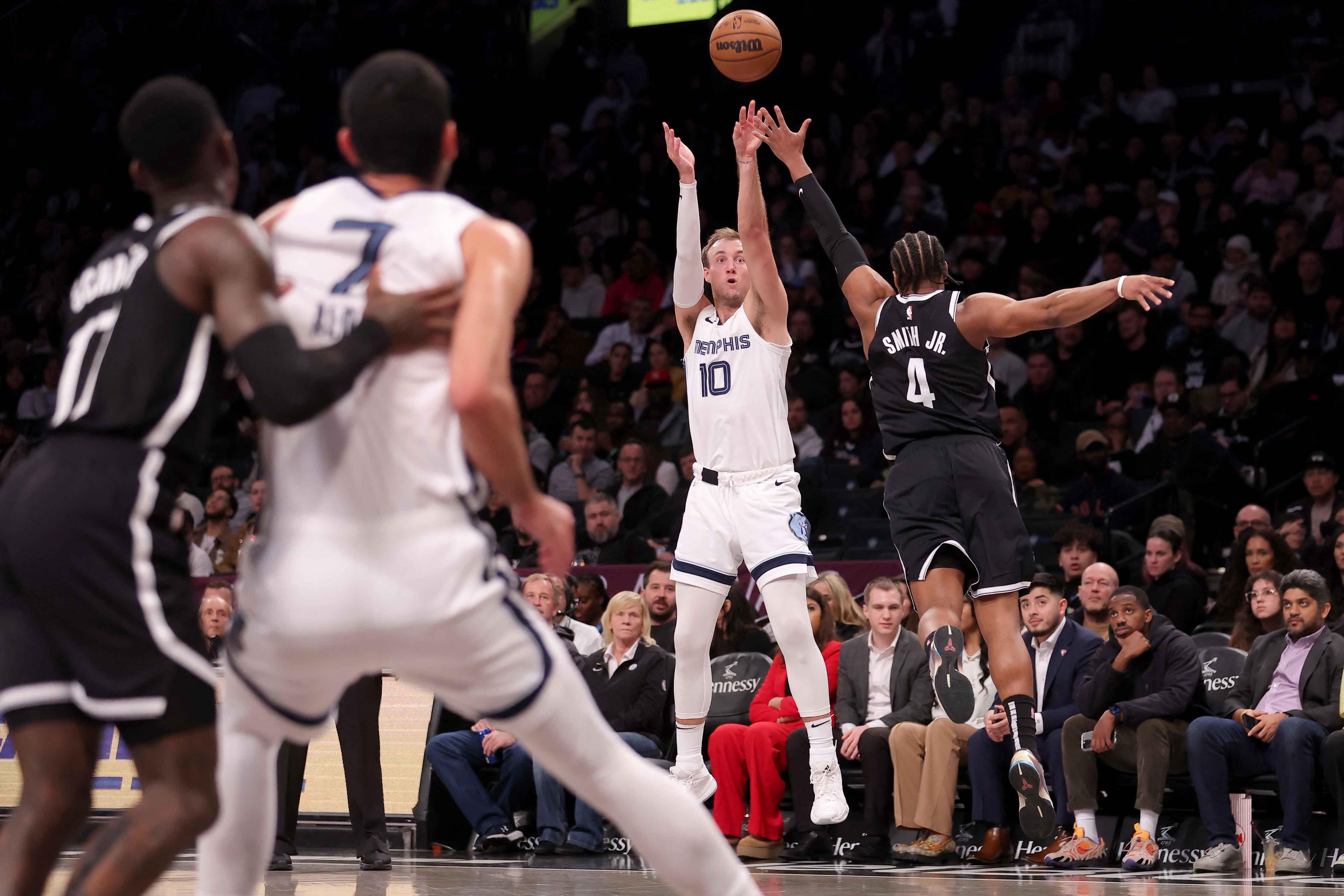 NBA: Grizzlies edge Nets, snap five-game skid