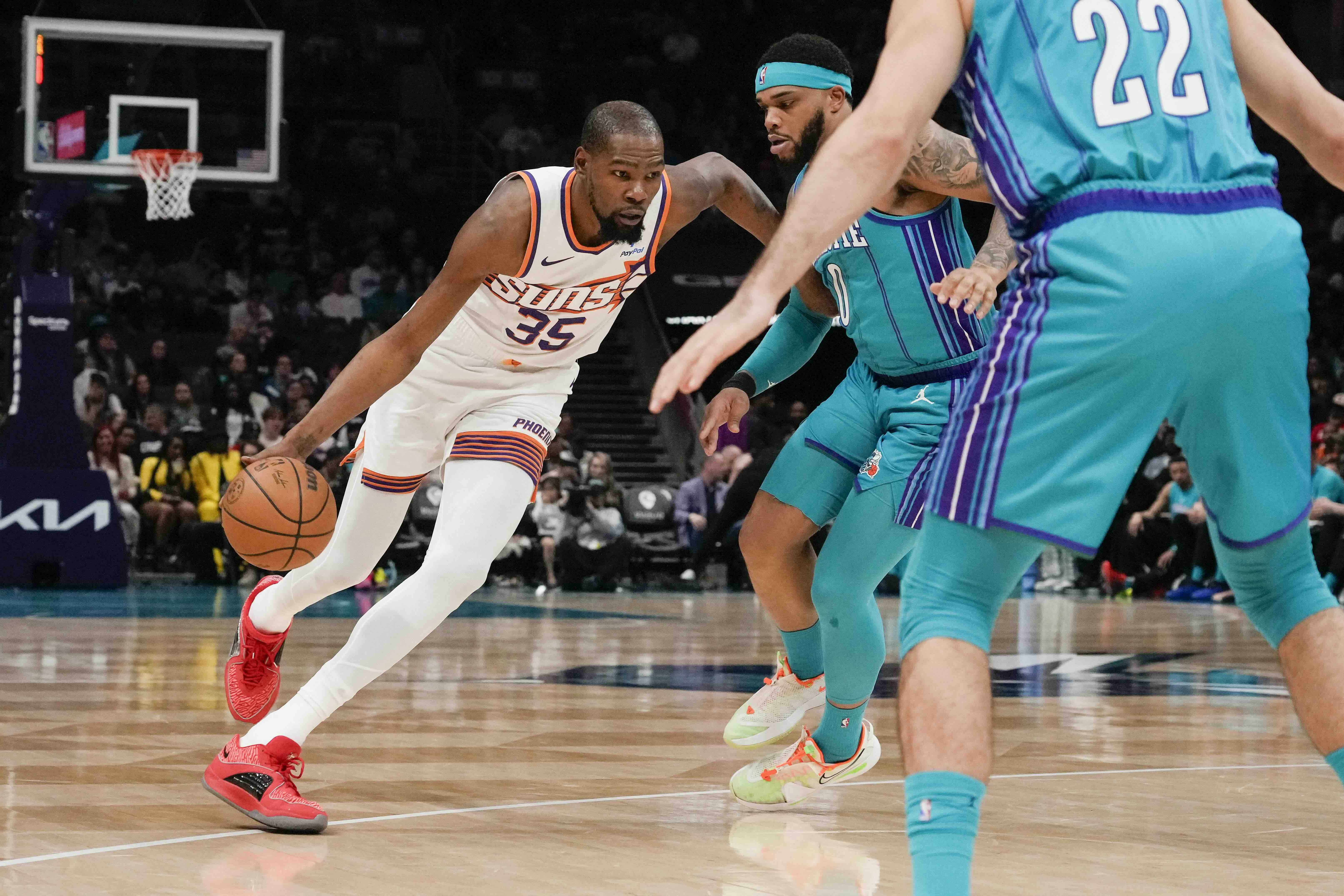 NBA: Balanced attack powers Suns past Hornets