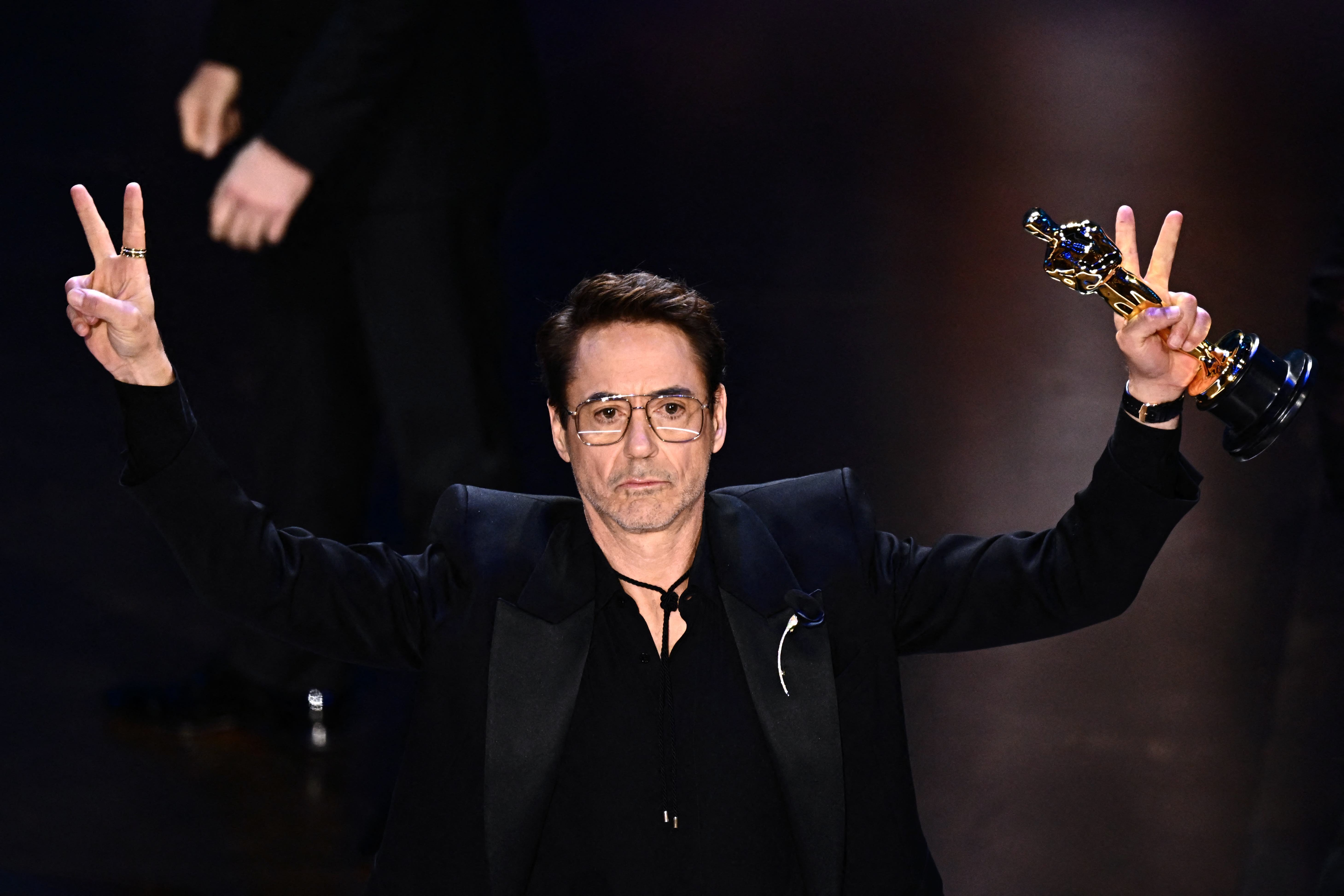 Robert Downey Jr. wins 1st Oscar for ‘Oppenheimer’
