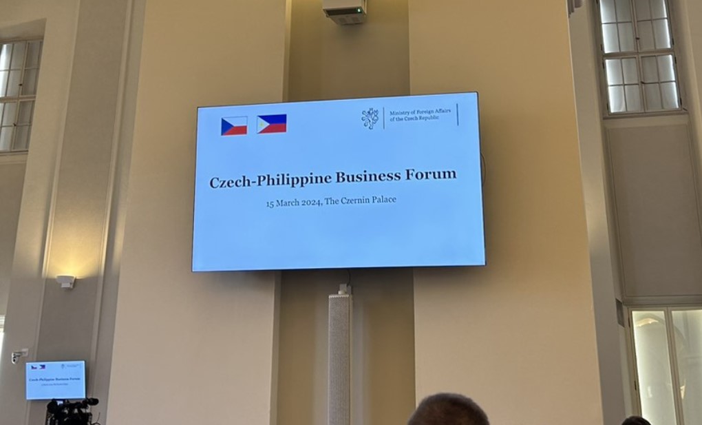 Philippine, Czech business leaders sign MOUs