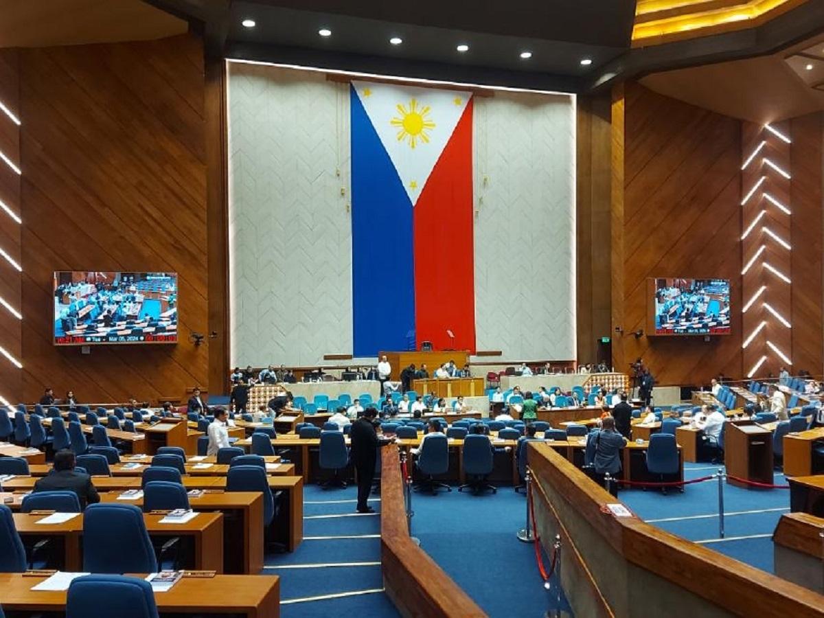 House approves economic Cha-cha via voice vote