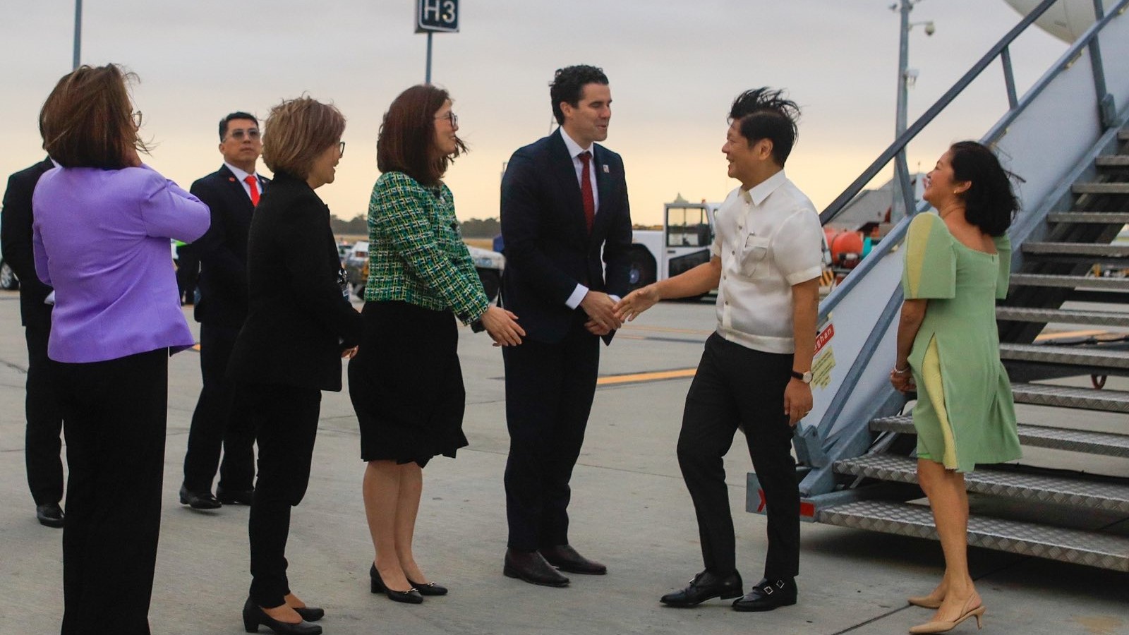 Marcos arrives in Melbourne for ASEANAustralia Special Summit GMA