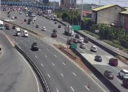 Traffic building up on Metro Manila-bound roads