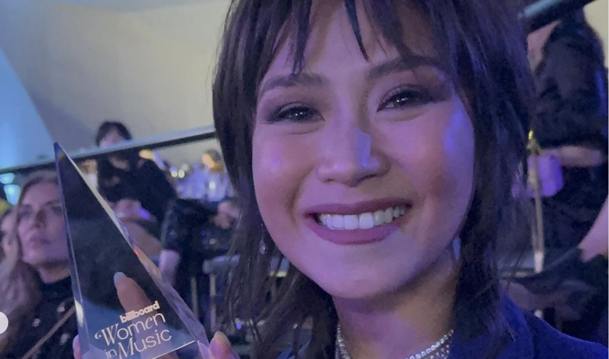 Sarah Geronimo becomes 1st Filipina to win the Billboard Global Force Award