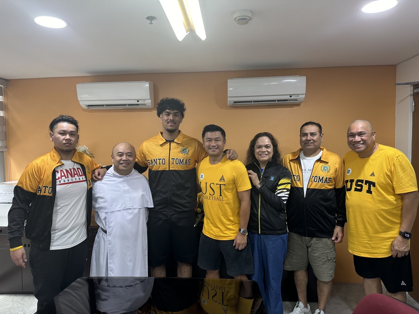 UST bolsters frontcourt with addition of Zain Mahmood, Brix Verzosa