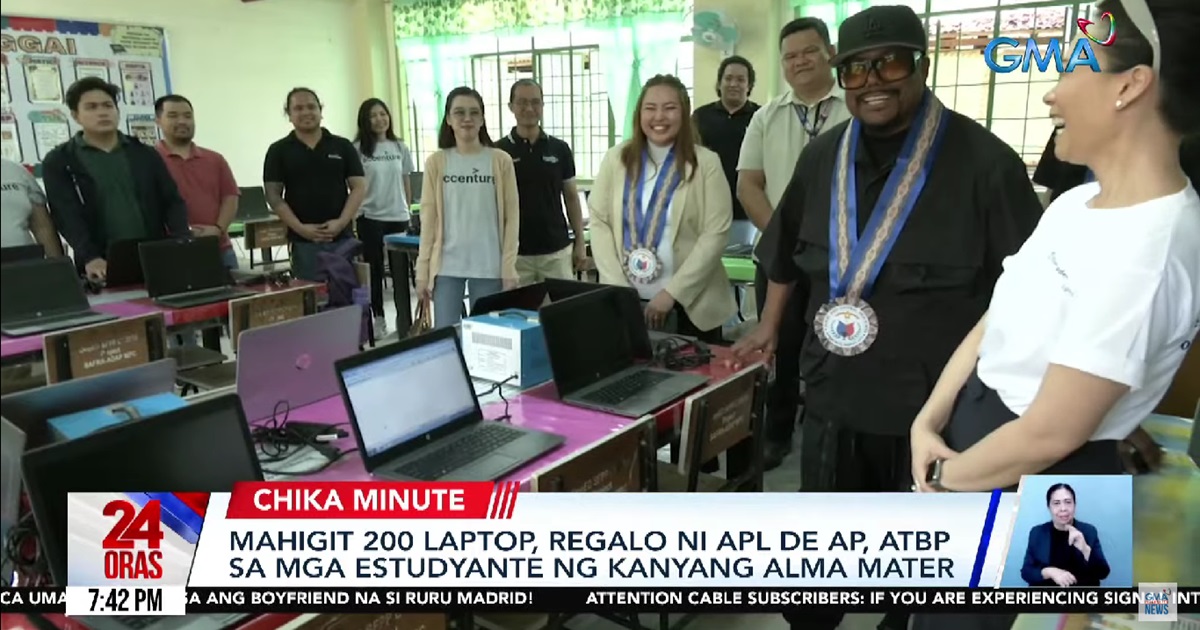 Apl.de.Ap visits his Pampanga high school, donates over 20 laptops