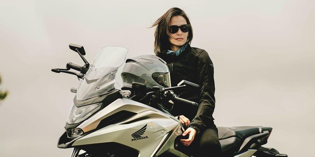 Jennylyn Mercado looks so cool in her new motorcycle photo: ‘Book na kayo’