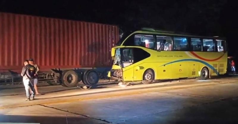 One dead, 22 injured in Monkayo, Davao de Oro bus-truck collision
