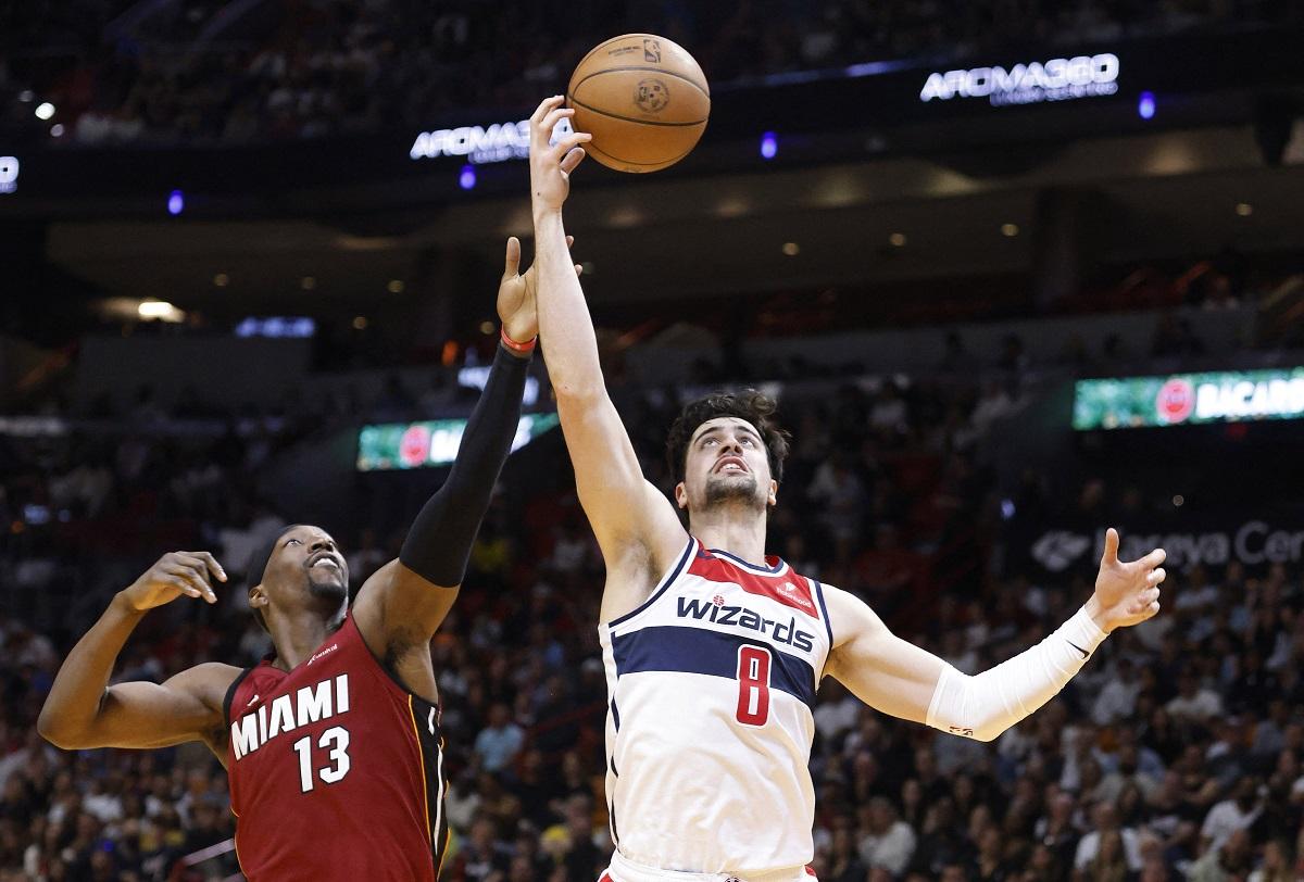 NBA: Wizards notch second straight win, stun Heat