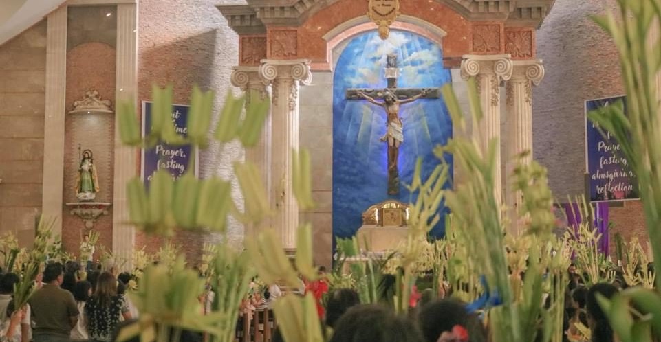 Holy Week 2024: Visita Iglesia, flagellation, washing of the feet, and other traditions, explained