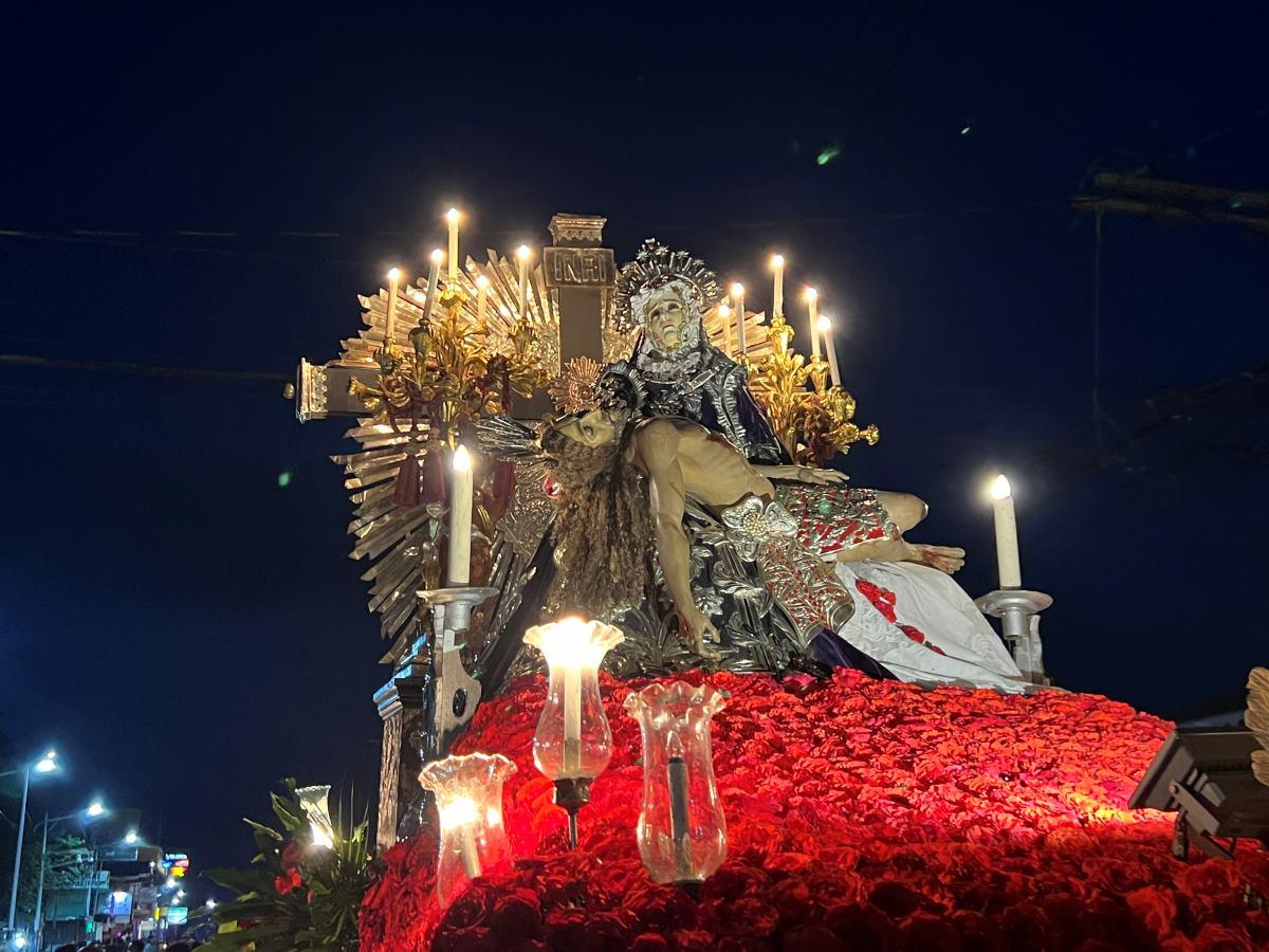 Mga antigong imahe, tampok sa Good Friday procession sa Tiaong, Quezon