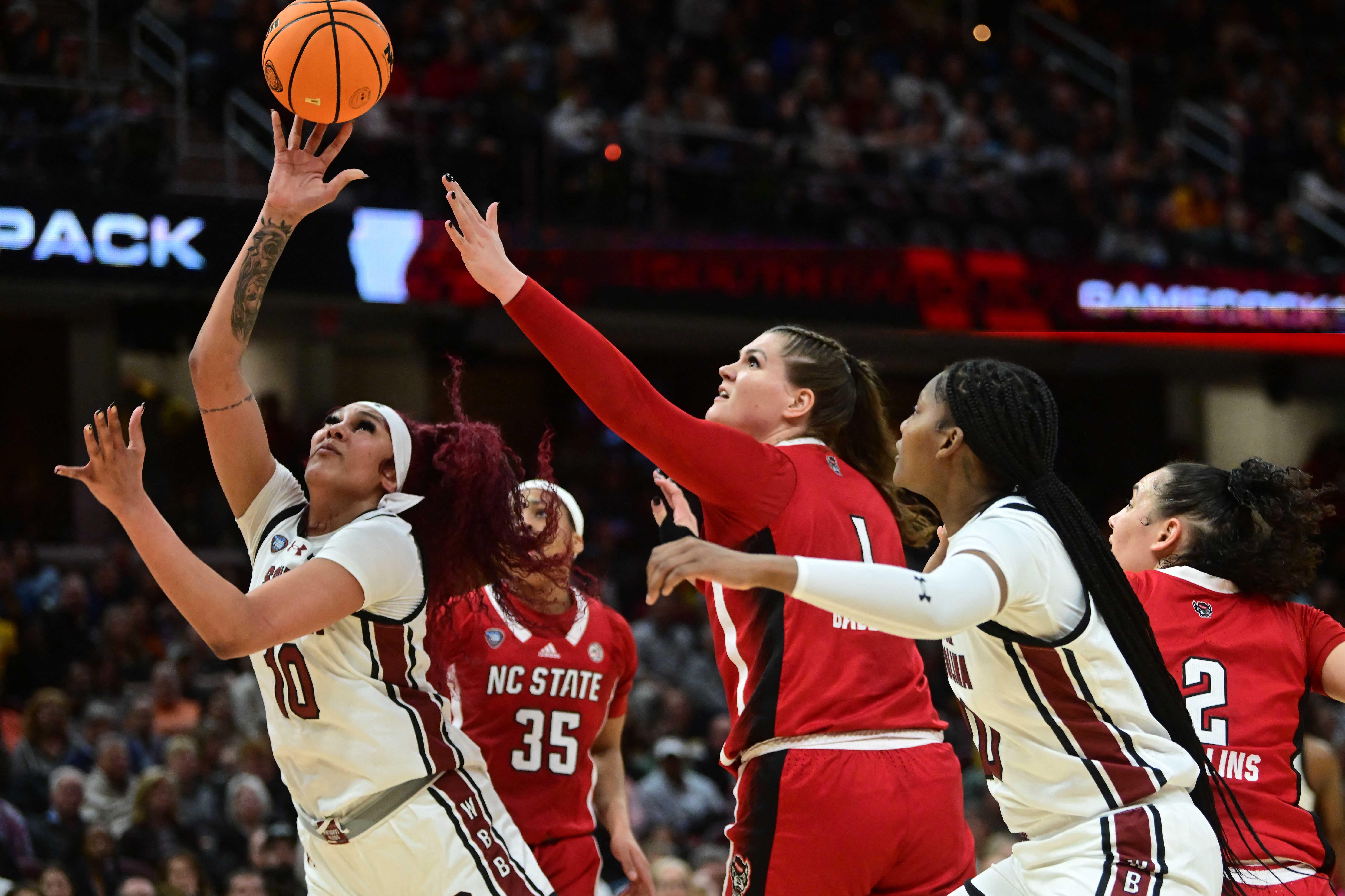 South Carolina vs. NC State 2024 NCAA Women's Final Four Player💳
