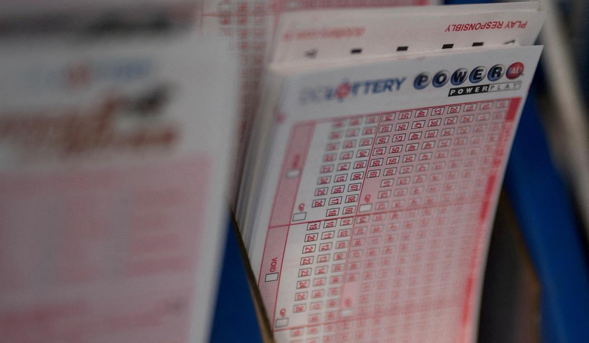 US Powerball player wins $1.3-billion jackpot