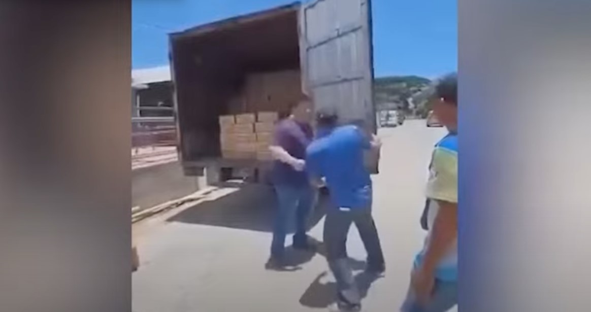 Mayor, vice mayor come to blows over truck of food packs in Antique ...