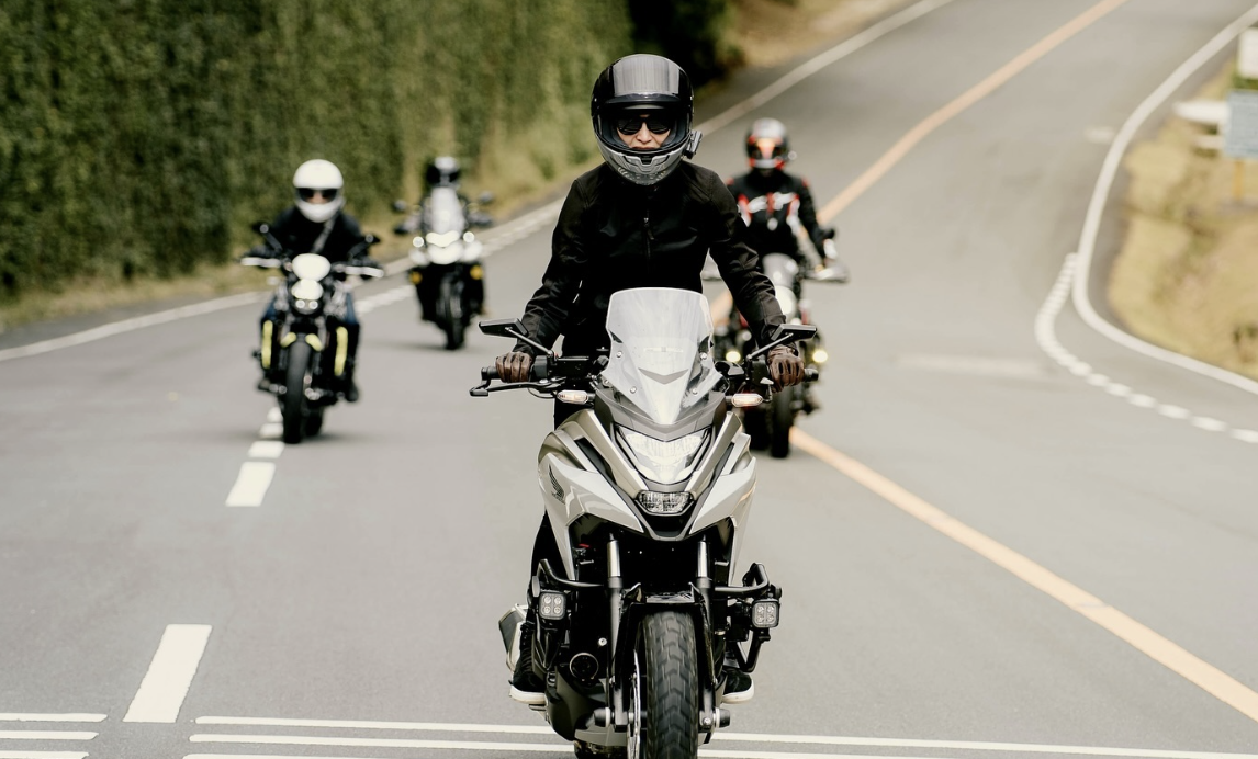 Jennylyn Mercado exudes edgy vibe in new motorcycle photo 