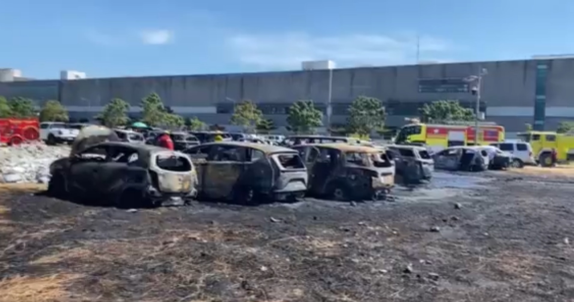 MIAA orders removal of dry grass at NAIA parking lot after fire incident