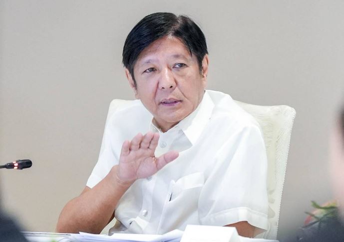 Marcos to cops: Build trust, know the community thumbnail