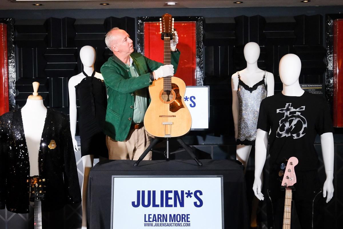 John Lennon's lost 1960s acoustic guitar to go up for auction