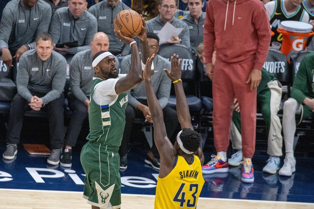 NBA: Myles Turner, Pacers earn 3-1 series lead over Bucks | GMA News Online