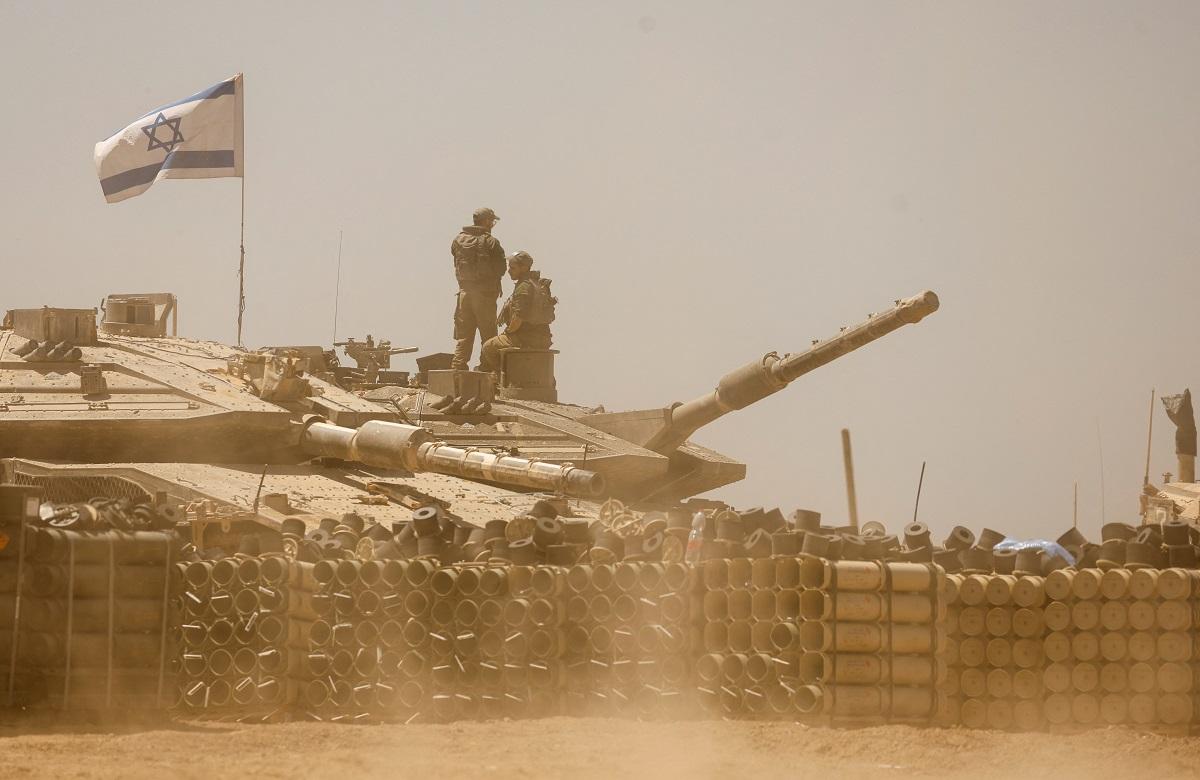 Israeli forces mass on Rafah’s outskirts; US warns a major assault could halt arms