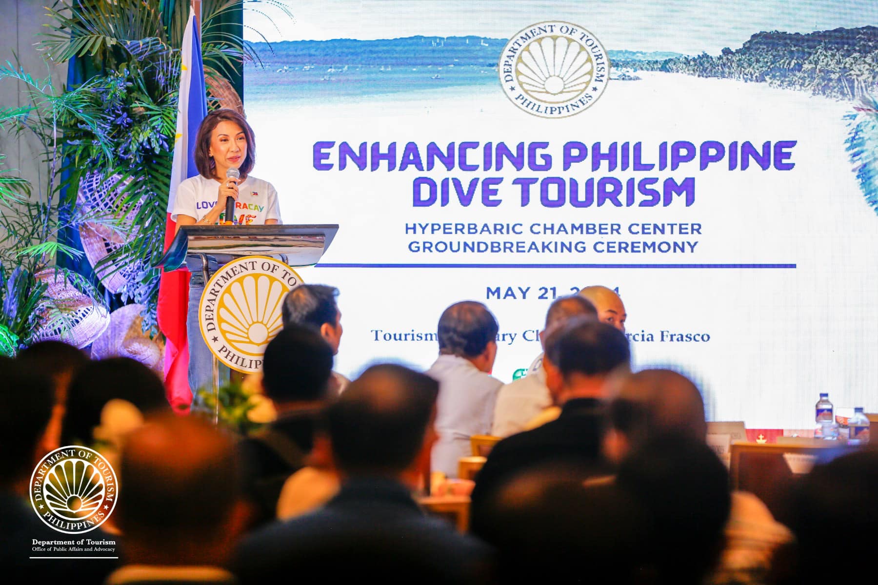 Aklan is hoping that a hyperbaric chamber center being planned to be established on the famed Boracay Island will draw more tourists. 