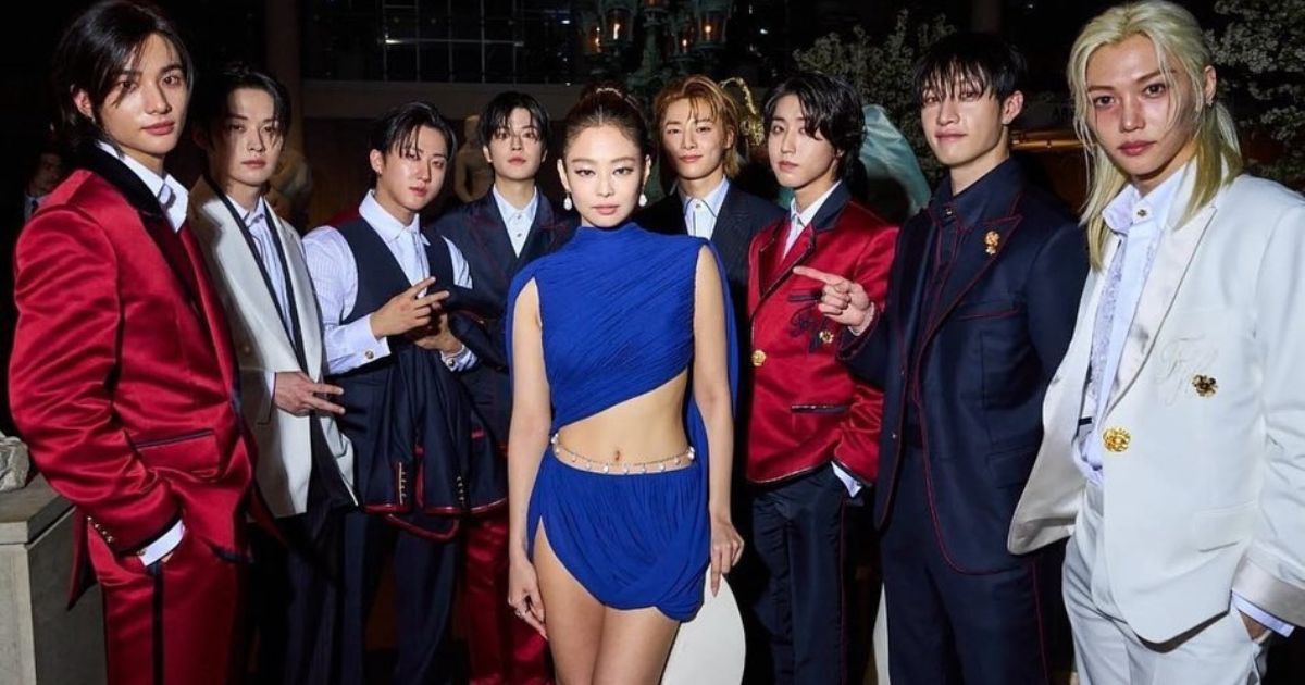Jennie of Blackpink poses for snaps with Stray Kids at Met Gala 2024
