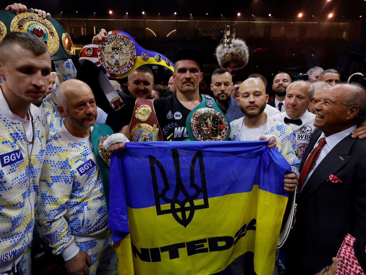 Oleksandr Usyk beats Tyson Fury to become undisputed heavyweight champ