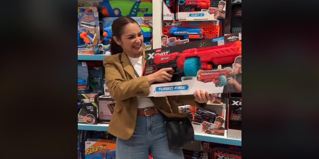 Ryza Cenon brings back iconic 'Ika-6 Na Utos' role, complete with toy gun