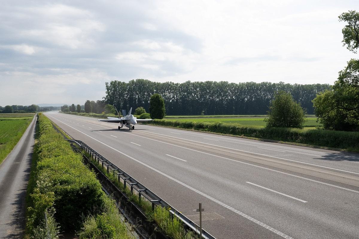 Swiss air force lands fighter planes on motorway in training exercise