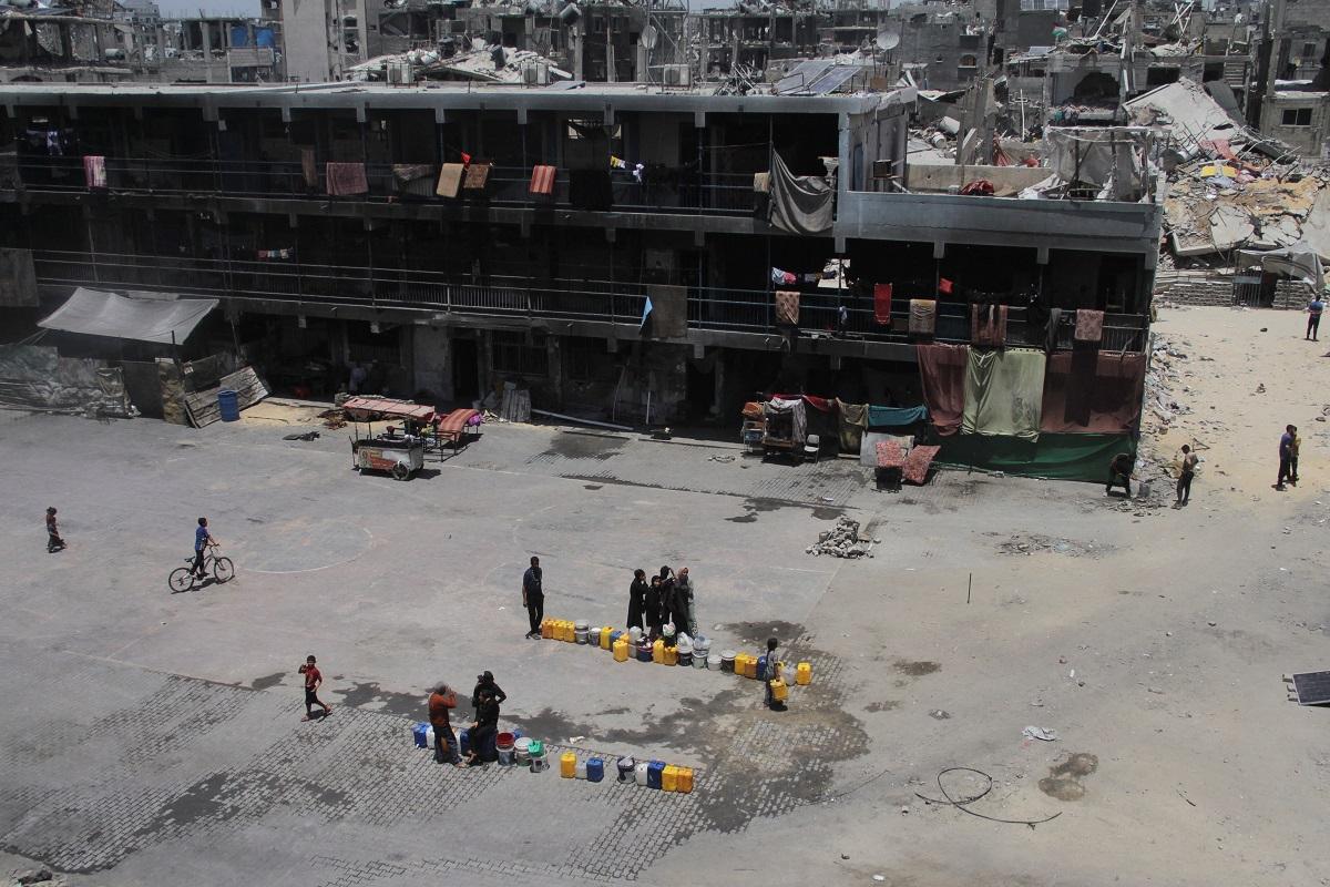 Gaza families desperate for water with no relief in sight