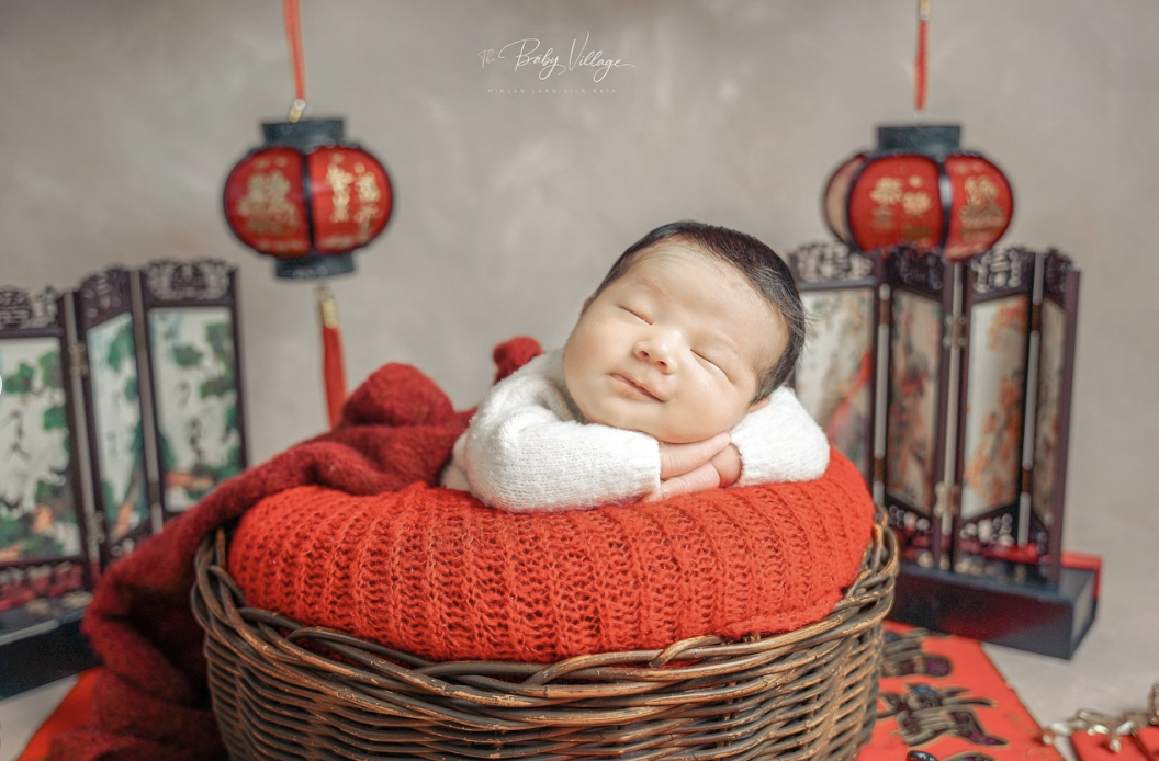 Benedict Cua shares adorable photos from son's newborn shoot