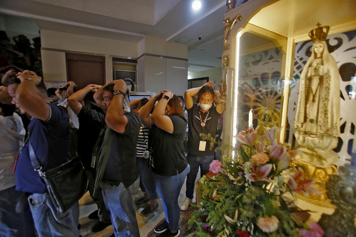 Simultaneous earthquake drill held in different parts of the country 