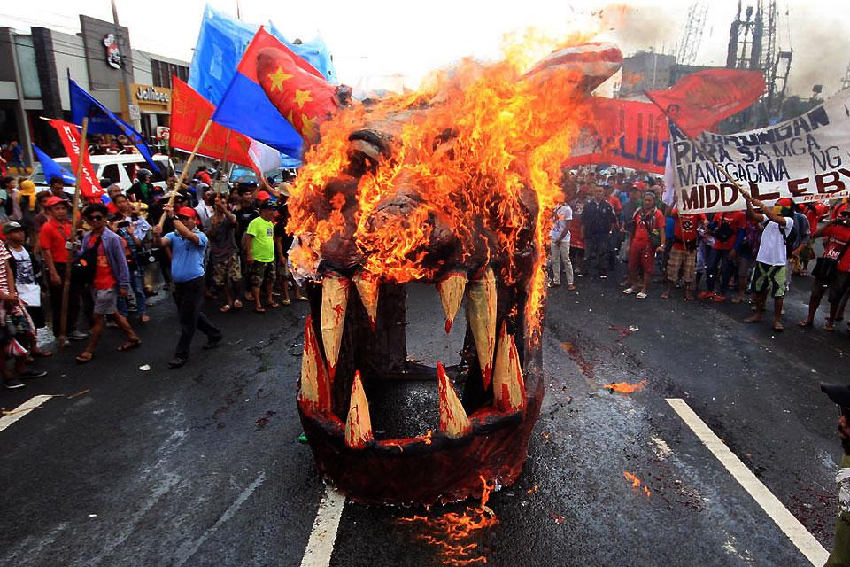 Exhibiting effigies of an incumbent president has been a tradition for protesters in every SONA.