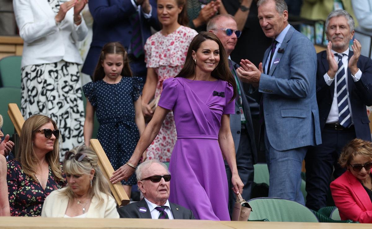 Kate, Princess of Wales, arrives to standing ovation at Wimbledon