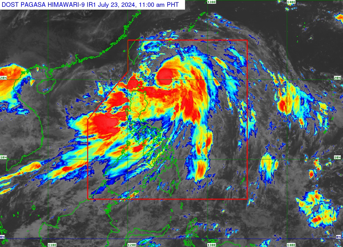 Carina slightly intensified late Tuesday morning