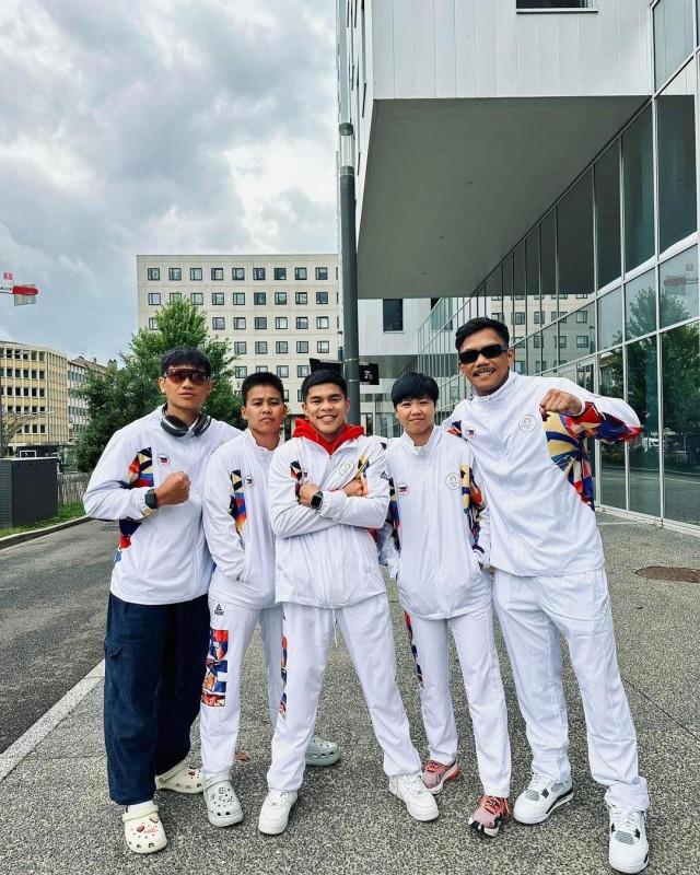 Paris Olympic boxers Hergie Bacyadan, Nesthy Petecio, Carlo Paalam, Aira Villegas, and Eumir Marcial. (Photo: Hergie Bacyadan/IG)