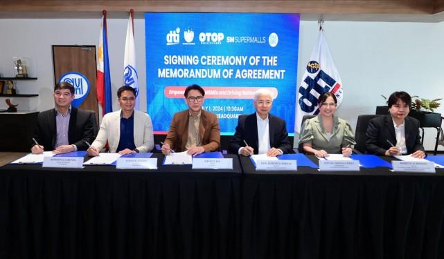 SM Supermallsâ€™ President Steven Tan (3rd from left) and Department of Trade and Industry (DTI) Secretary Alfredo Pascual (3rd from right) with (L-R): SM Supermallsâ€™ Assistant Vice President for Operations Royston Cabunag, SM Supermallsâ€™ Vice President for Operations Junias Eusebio, DTI Undersecretary for Micro-, Small, and Medium-Sized Enterprises (MSME) Development Group Cristina Roque, and DTI-Bureau of Market Development, Promotions, and One Town, One Product (OTOP) Philippines Director Marievic Bonoan 