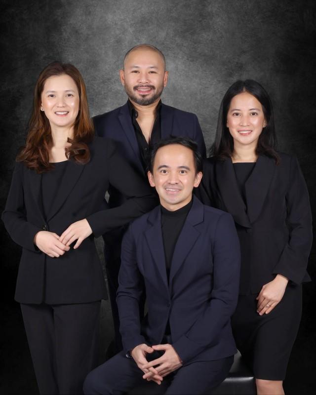 (Clockwise from left) Ramona Mariano Sotto, Cris Garcia Sotto, Aiza Singian Mariano and Jovito Singian Mariano.