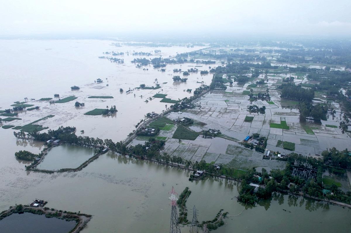 Flooding in northern Bangladesh displaces 40,000 people, shuts schools