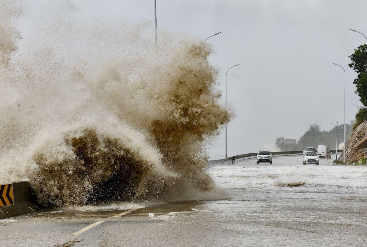 Waves in Ningde, Fujian province, China as Gaemi approaches