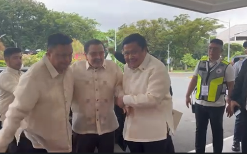 Erap arrives at Batasang Pambansa for Marcos' 3rd SONA