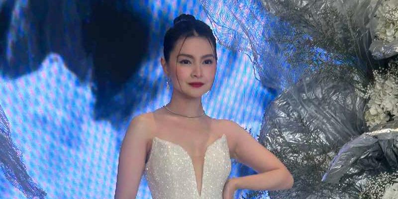 Barbie Forteza is an independent belle of the ball at GMA Gala 2024