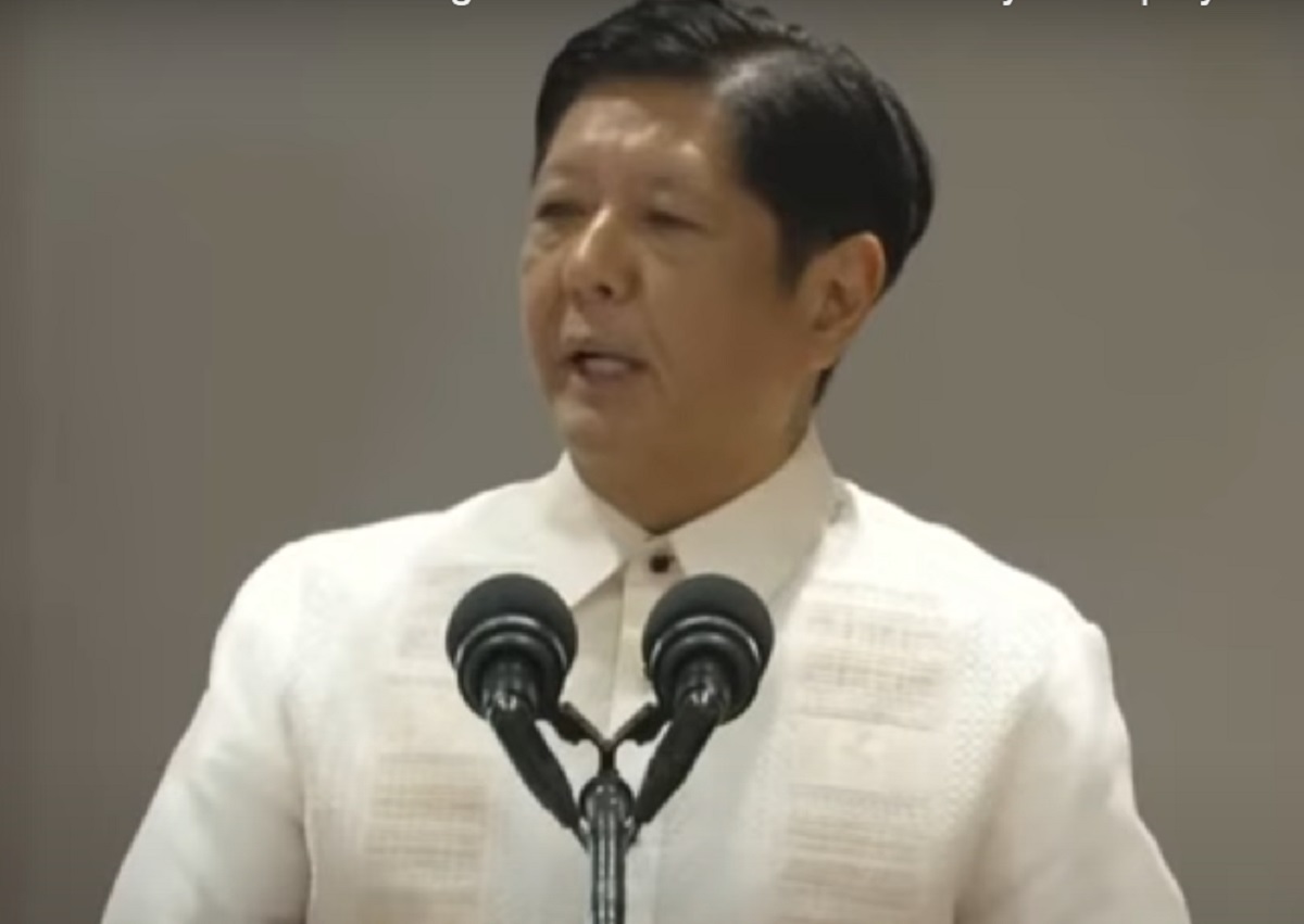 Marcos asks Pinoys to love national language