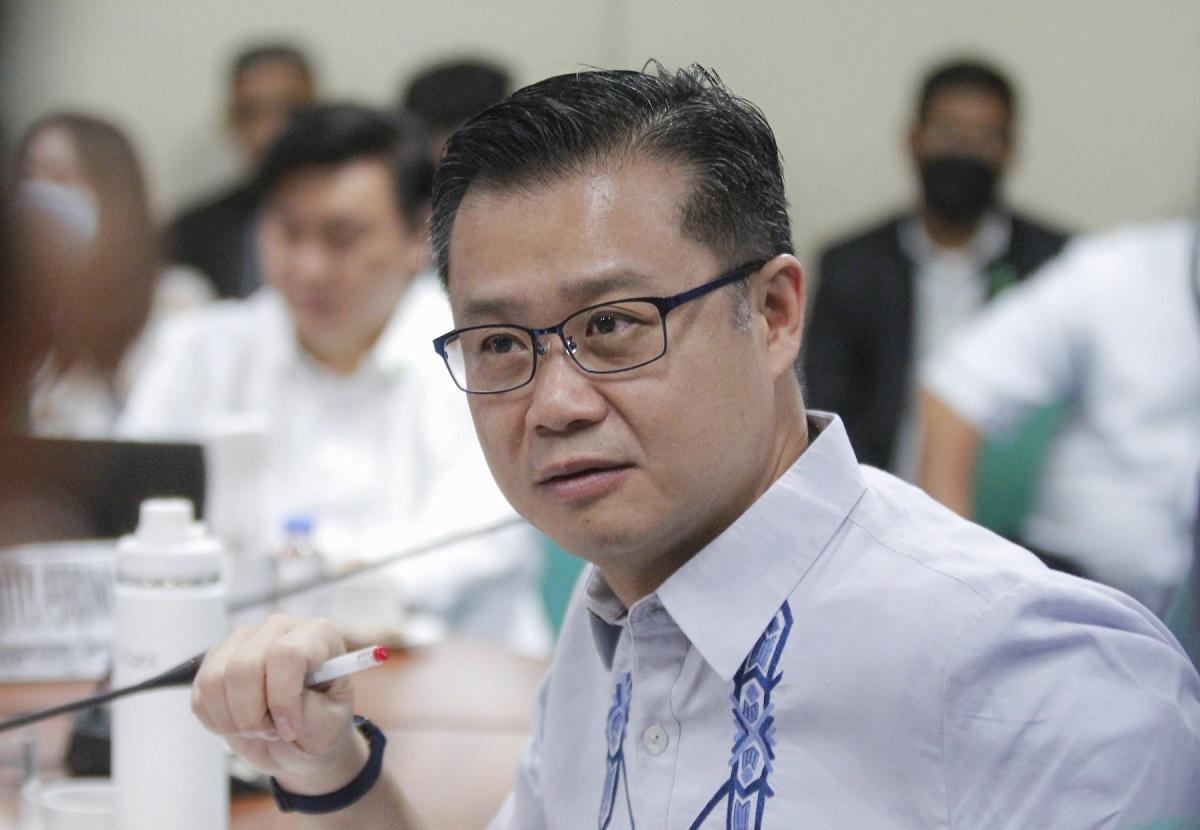 Win Gatchalian refuses to confirm SUV with '7' plate owned by kin