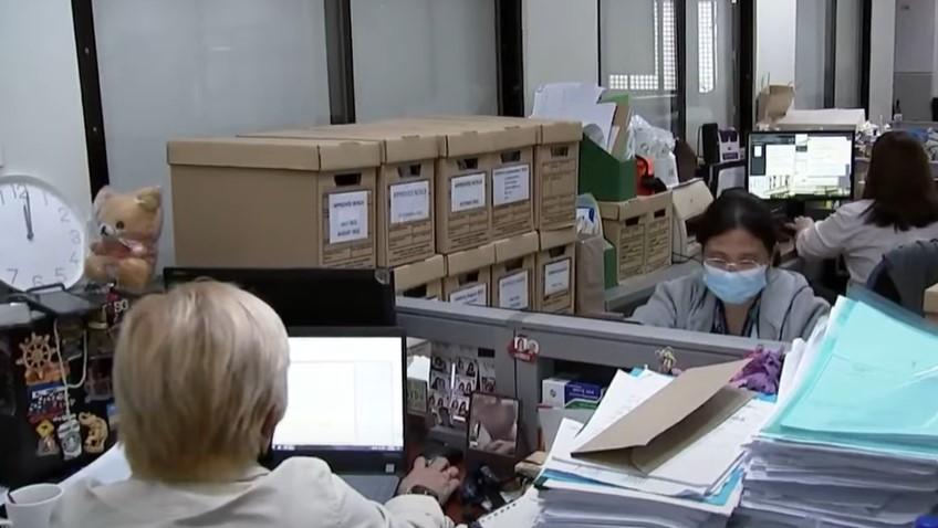 Government workers thumb 03