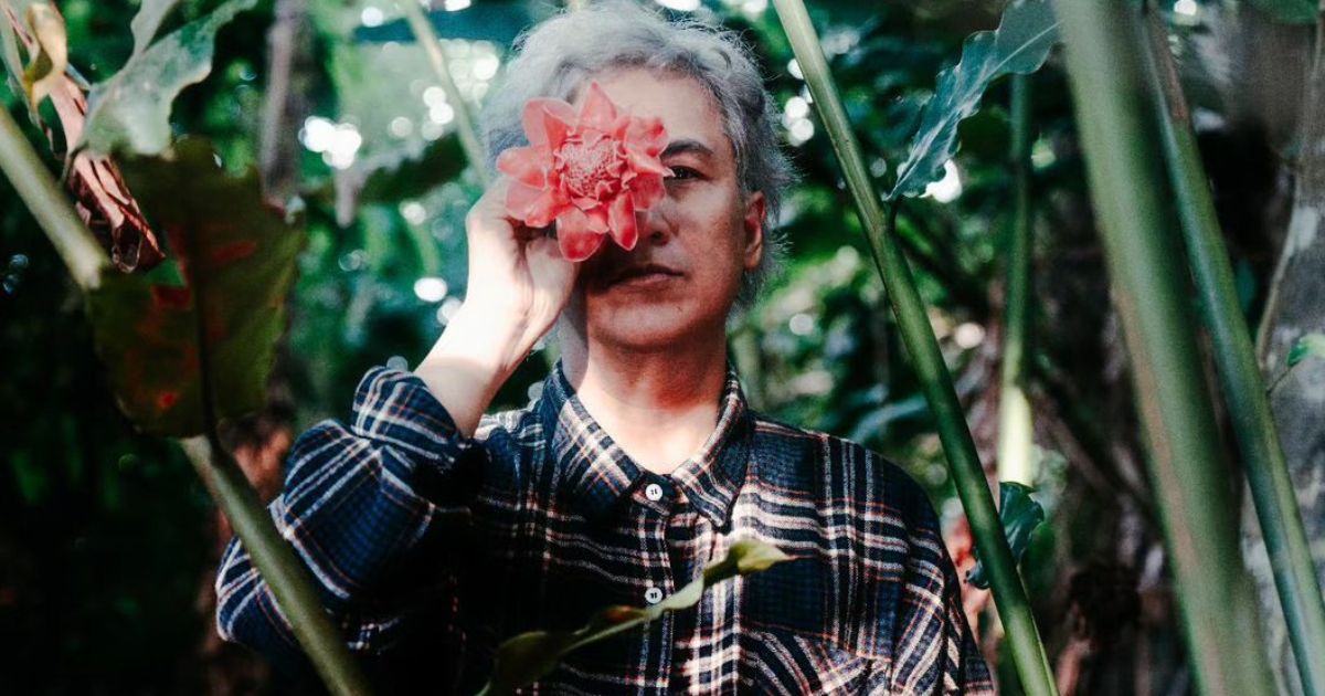 Ely Buendia to release new single 'Bulaklak sa Buwan'